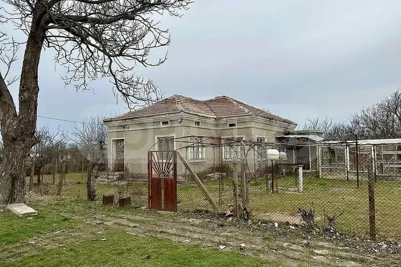 House in Dobrich, Prespa