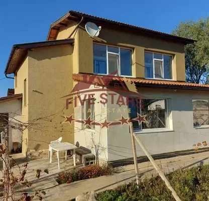 Photo 2 — House in Oblast Dobrich, Slaveevo