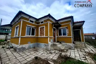 Къща в Добрич, с. Смолница