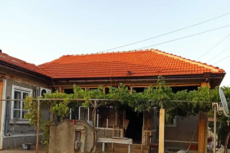 House in Oblast Dobrich, Sokolovo