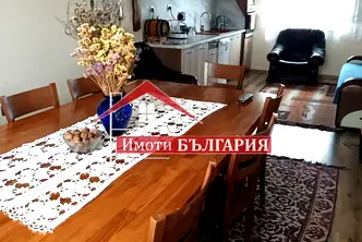 Къща в Добрич, с. Стражица