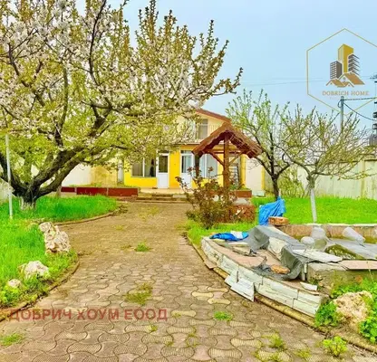 Снимка 2 — Къща в Добрич, с. Топола