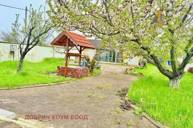 Къща в Добрич, с. Топола