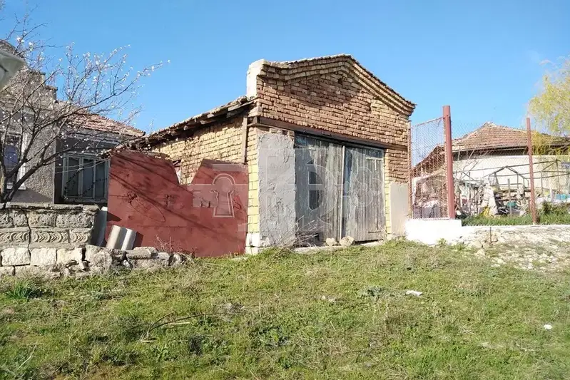 House in Oblast Dobrich, Vedrina