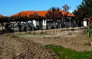 Къща в Добрич, с. Ведрина
