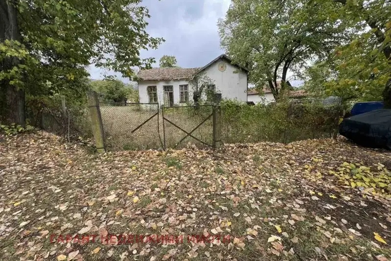 House in Oblast Gabrovo, Armenite