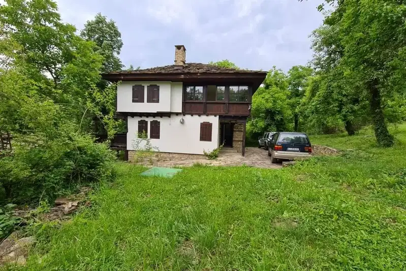 House in Oblast Gabrovo, Bojencite