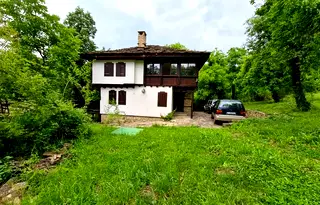 Къща в Габрово, с. Боженците