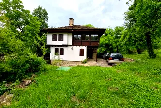 Къща в Габрово, с. Боженците