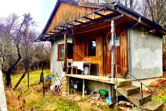 Къща в Габрово, с. Боженците