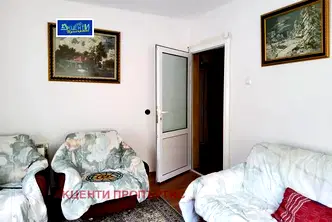 Къща в Габрово, с. Добромирка