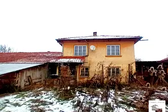 Къща в Габрово, с. Добромирка