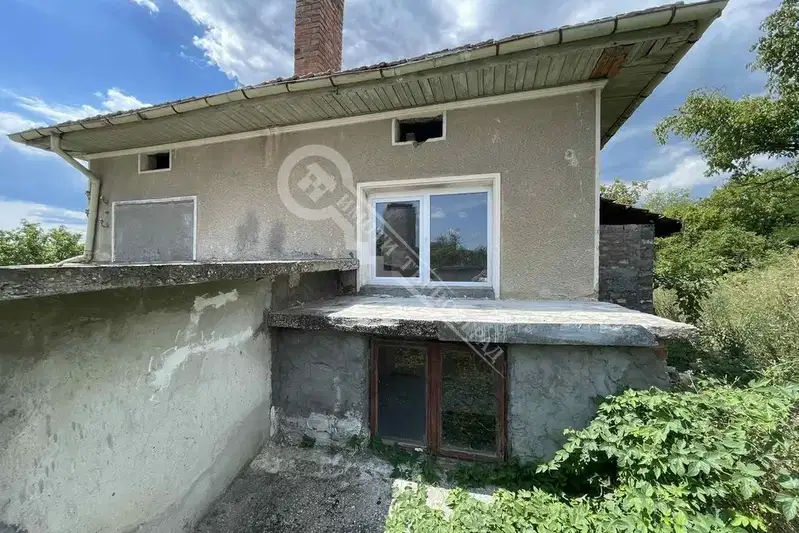Къща в Габрово, с. Добромирка