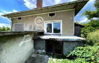 Къща в Габрово, с. Добромирка