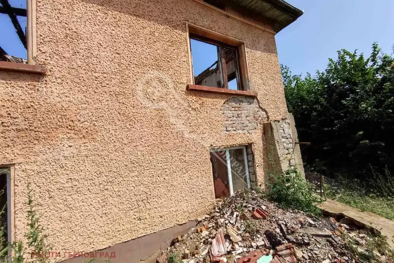 Къща в Габрово, с. Добромирка