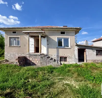 Photo 2 — House in Oblast Gabrovo, Dobromirka