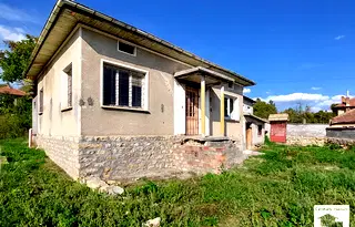 Къща в Габрово, с. Добромирка