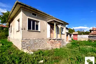 Къща в Габрово, с. Добромирка