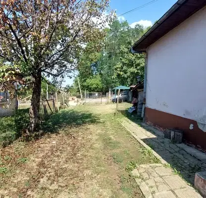 Снимка 2 — Къща в Габрово, с. Донино