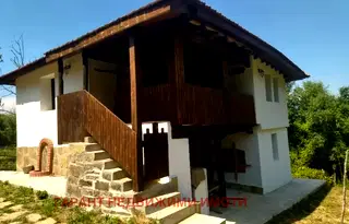 Къща в Габрово, с. Гарван