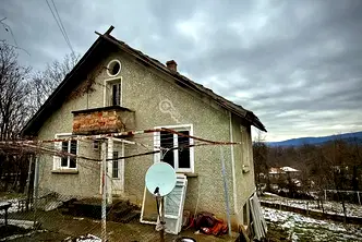 Къща в Габрово, с. Гарван