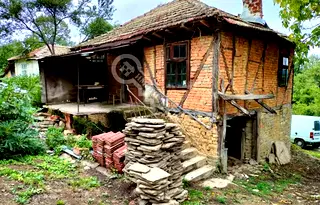 Къща в Габрово, с. Гарван