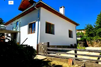 Къща в Габрово, с. Гостилица