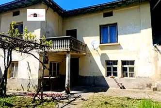 Къща в Габрово, с. Гостилица