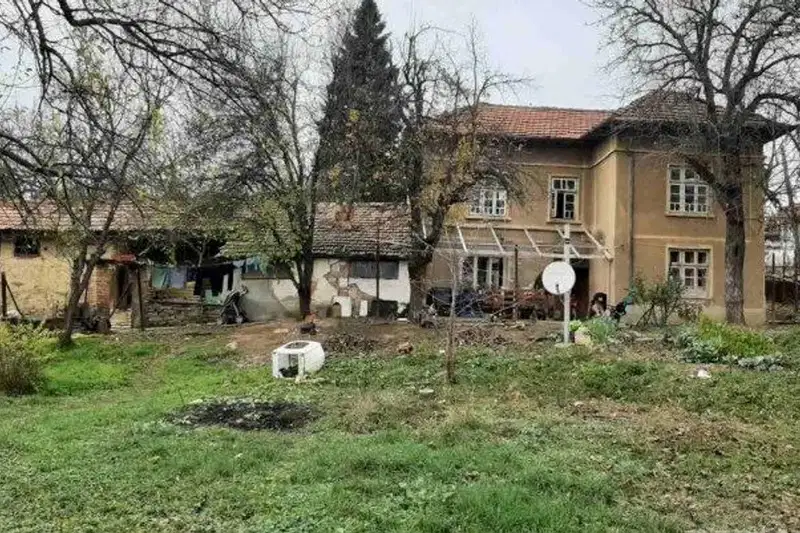 Къща в Габрово, с. Гостилица