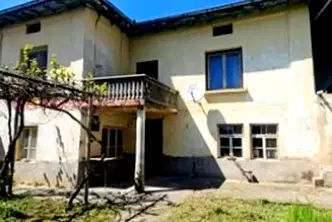 Къща в Габрово, с. Гостилица