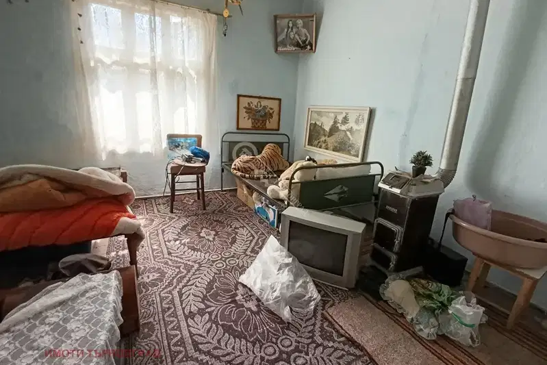 Къща в Габрово, с. Хирево