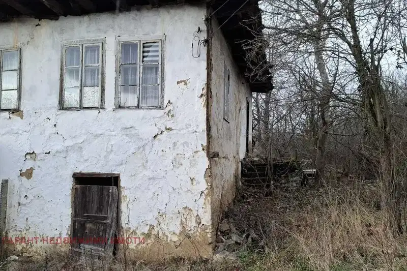 House in Oblast Gabrovo, с. Иванковци
