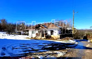 Къща в Габрово, с. Камещица