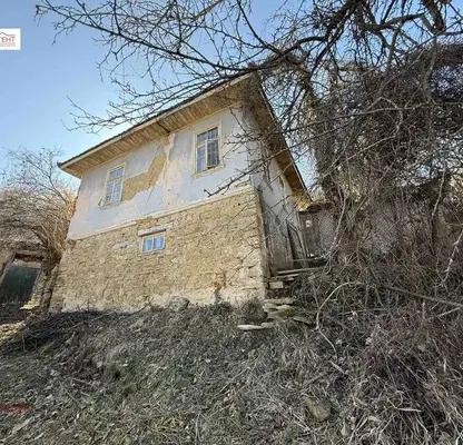 Снимка 2 — Къща в Габрово, с. Куманите