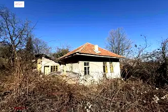 Къща в Габрово, с. Куманите
