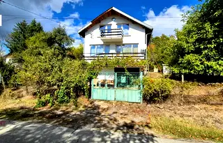 Къща в Габрово, с. Лесичарка
