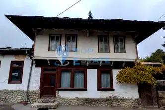Къща в Габрово, с. Лесичарка