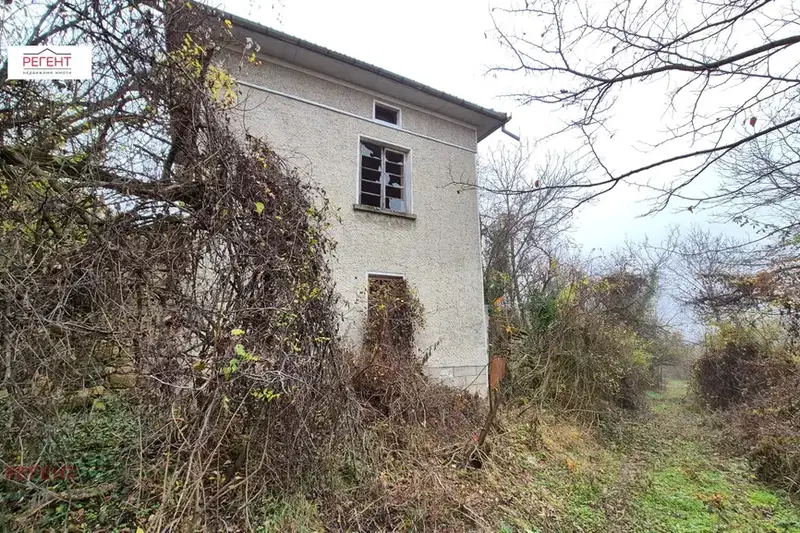 House in Oblast Gabrovo, Lovnidol