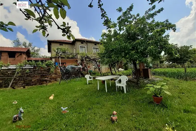 House in Oblast Gabrovo, Lovnidol