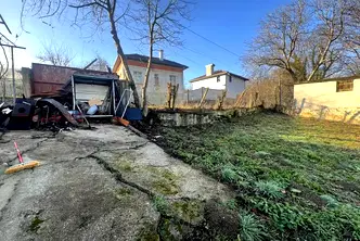 Къща в Габрово, с. Пейовци