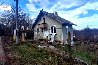 Къща в Габрово, с. Пейовци