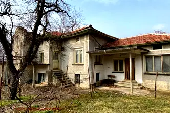 Къща в Габрово, с. Петко Славейков
