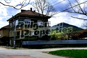 Къща в Габрово, с. Петко Славейков