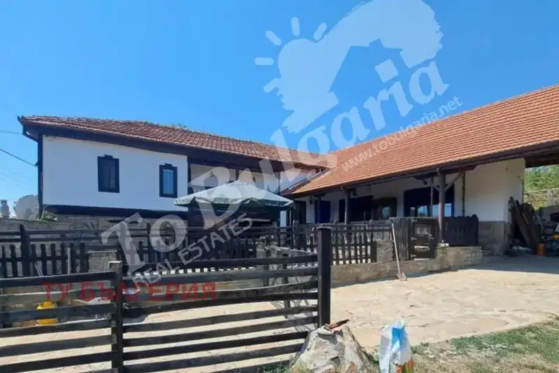 House in Oblast Gabrovo, Slaveikovo