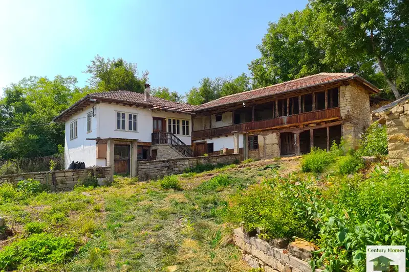 Къща в Габрово, с. Славейково