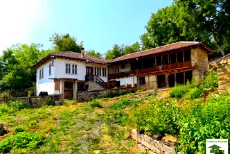 Къща в Габрово, с. Славейково