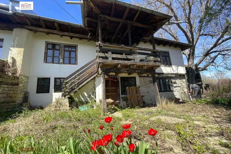 Къща в Габрово, с. Славейково