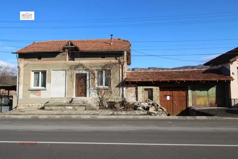 Къща в Габрово, с. Янковци