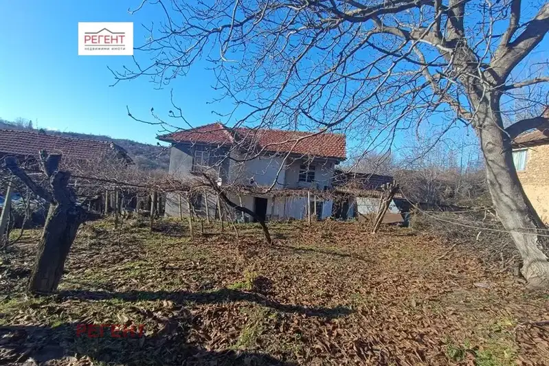 House in Gabrovo, Zdravkovec
