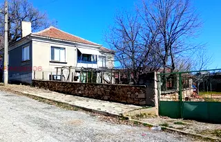 Къща в Хасково, с. Младиново